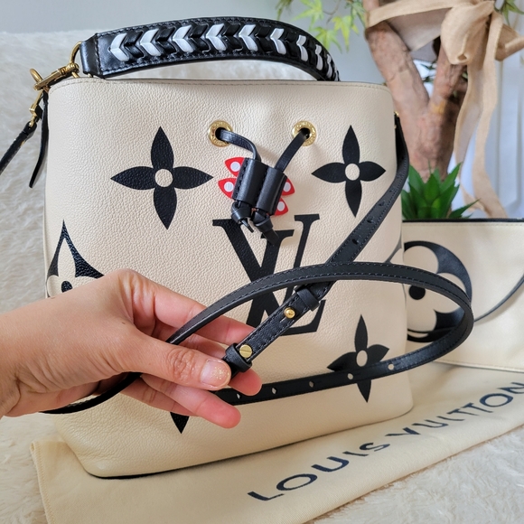 💕LIMITED Edition Louis Vuitton Neo Crafty Giant Noe Ivory Creme Black Empreinte - Picture 5 of 16